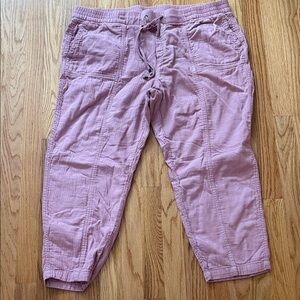 Old Navy Womens’ Rose All Cotton Cropped Cargo Pants (XL)